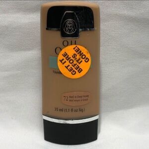 Oil of Olay Shine Control Foundation- #72 (UC10)